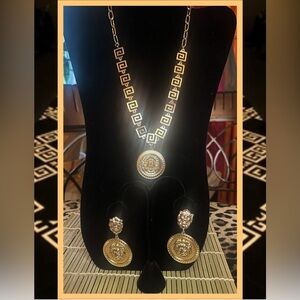 Must Have Givenchy-Inspired Lion Head Link Necklace Set,Fierce, Chic & Timeless